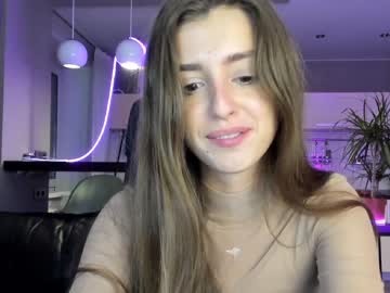 latina cam girl coy_amina_ image #2031598
