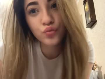 latina cam girl dawnbluett image #4711582