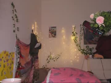 latina cam girl kaveskiki image #558088