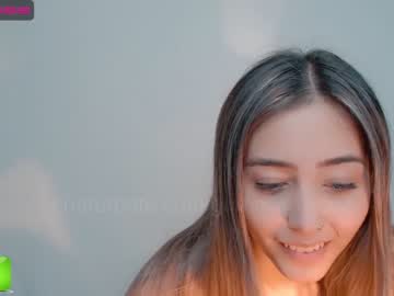 latina cam girl gummy_bear7 image #668179