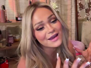 latina cam girl ari_02 image #4083234