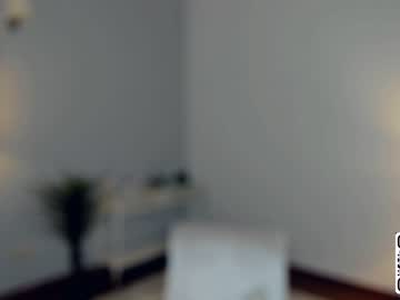 latina cam girl erinwils image #4358763