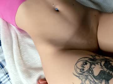 latina cam girl lil_angell_ image #2133406