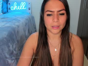 latina cam girl isabelhills image #1124923
