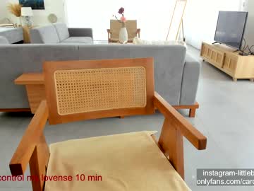 latina cam girl carolinaherera image #2544065