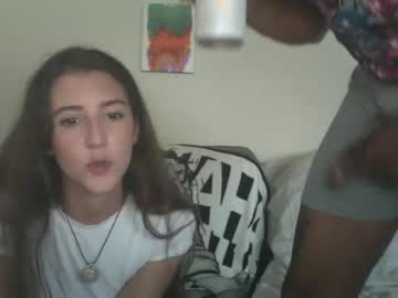 latina cam couple a_mariejuana69 image #3170376