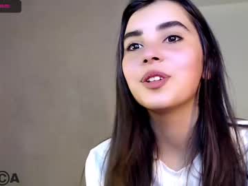 latina cam girl nika_la image #940903