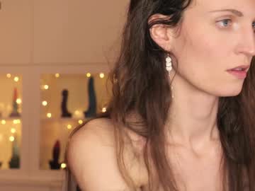latina cam girl yulladao image #4114487