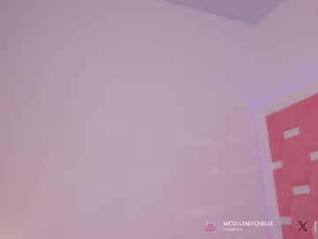 latina cam girl nicolle_mitchelle image #4520307