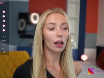 latina cam girl vika54784 image #3436574