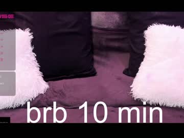 latina cam girl juliavangs image #2258441