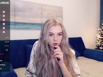 latina cam girl small_blondee image #573303