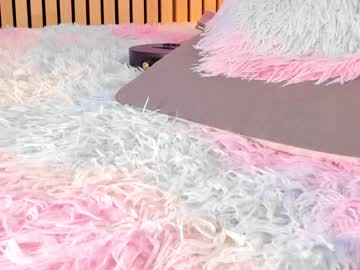 latina cam girl little_effy18 image #4484251