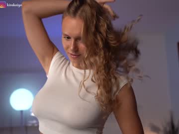 latina cam girl chillwithkira image #3515059
