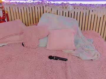 latina cam girl little_effy18 image #3970489
