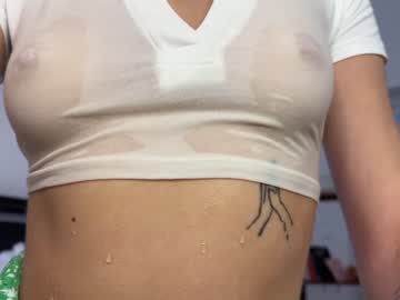 latina cam girl cuteelsa_ image #4418854