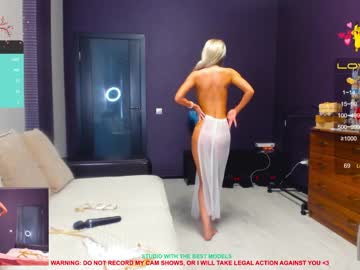 latina cam girl mikki_blush image #815068