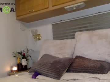 latina cam girl dontgivethisout image #1139767