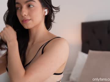 latina cam girl naughtysammx image #2851286