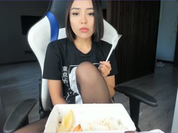latina cam girl aina_kun image #1619634