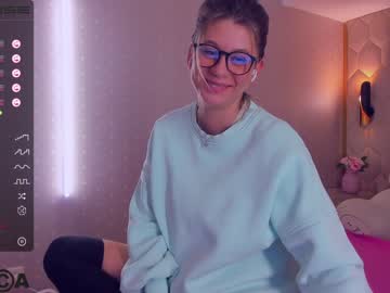 latina cam girl stifler_mommy image #2674509