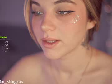 latina cam girl mia_milagros image #3654669