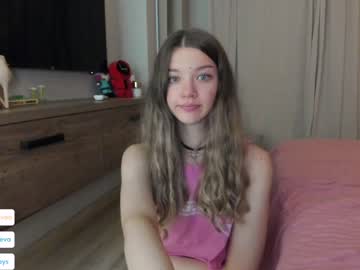 latina cam girl coyness_geneva image #3558002