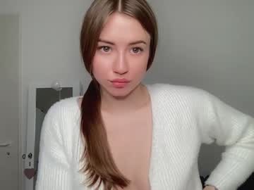 latina cam girl strawberryjamx image #715765