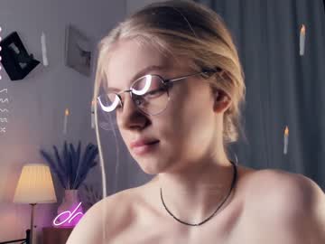 latina cam girl kateharrise image #4065197
