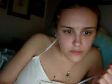 latina cam girl brattyslutof image #20741