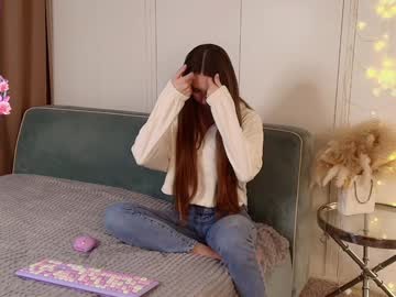 latina cam girl miya_evans image #4693755