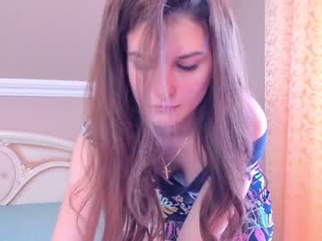 latina cam girl elaanna image #1131128