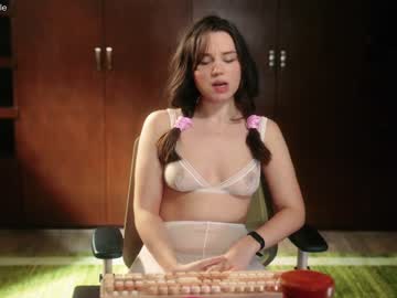 latina cam girl cinnabelle image #4397887