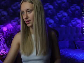 latina cam girl angeellina image #2324206
