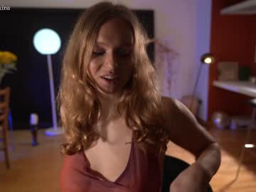 latina cam girl chillwithkira image #2390754