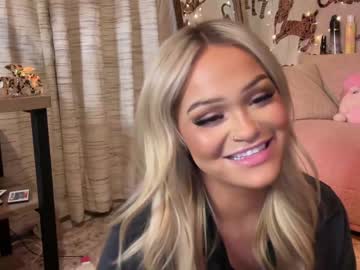 latina cam girl ari_02 image #4268931