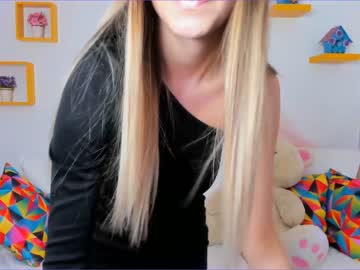 latina cam girl amelia__williams image #265529