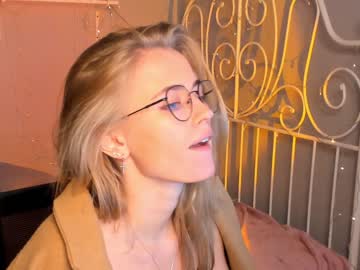 latina cam girl linellali image #1705232