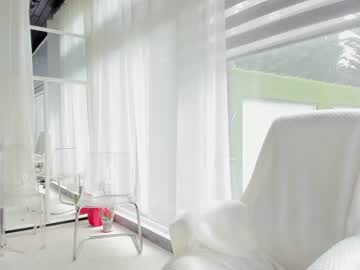 latina cam girl miss_diamond__ image #2729675
