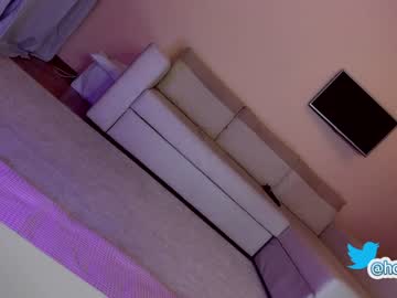 latina cam girl hollyextra image #2003452