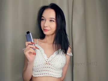 latina cam girl riskyproject image #4271516