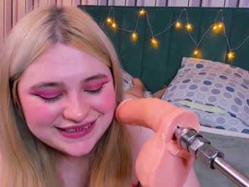 latina cam girl miraclark1 image #1101910