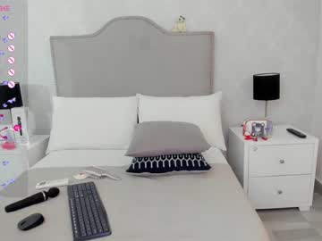 latina cam girl julietastong image #3466747