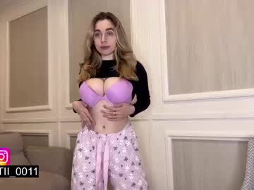 latina cam girl tatti_1 image #2599395