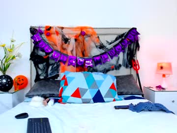 latina cam girl cristinpinto image #3727790