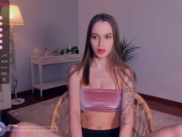 latina cam girl erinwils image #4045066