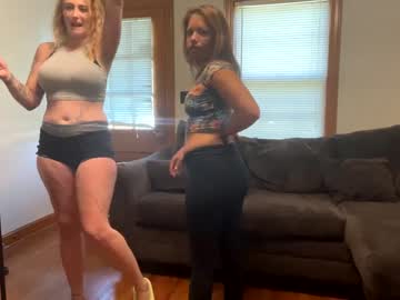 latina cam couple roxy1105 image #3361921