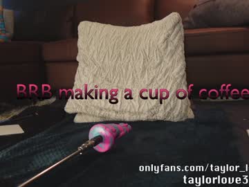 latina cam girl taylor_love_303 image #2678247