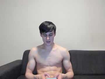 latina cam man skinnyguywithbigd image #4401874