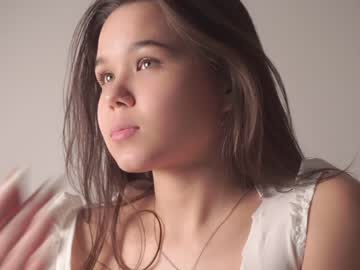 latina cam girl helenmoors image #2693743